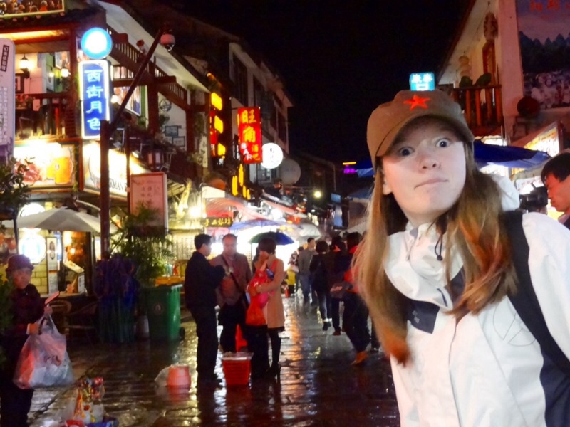 Kaisa i sitt ess på West-street.